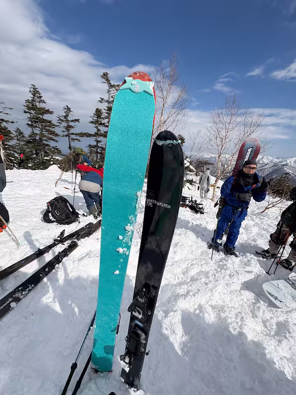 スキーにスキンを貼る