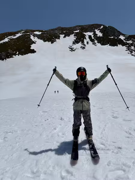 東の山でスキー終了