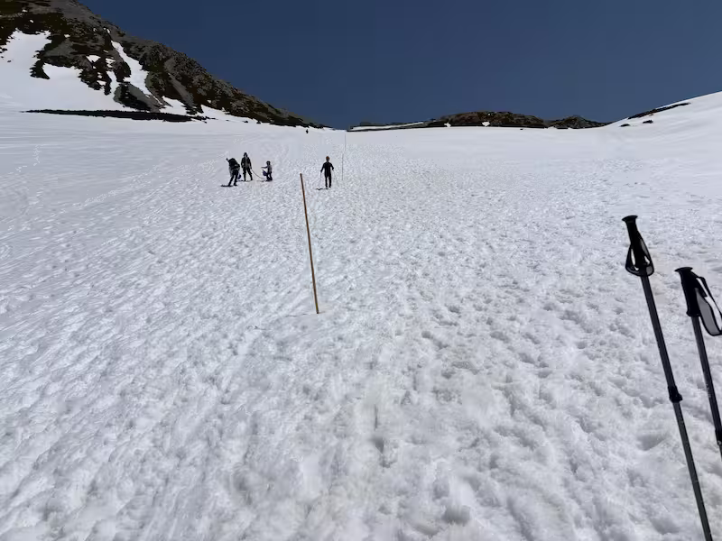 北の山の斜面1